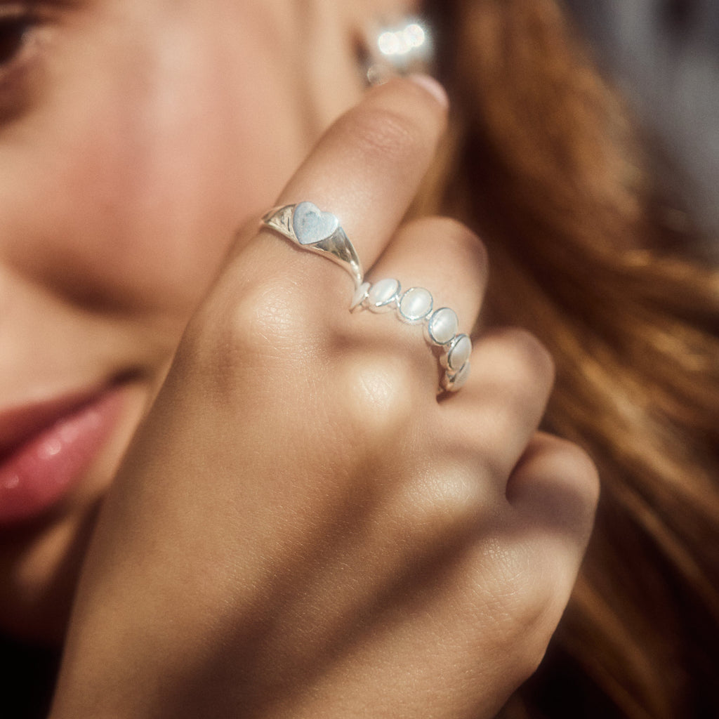 Etta Heart Engravable Signet Ring
