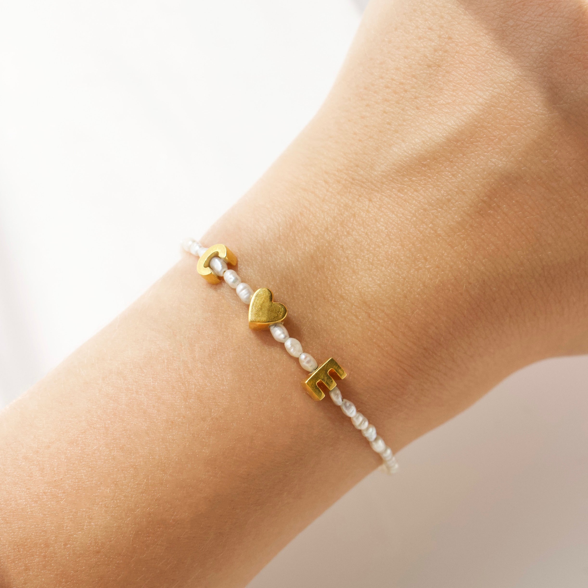 Custom Made Personalised Pearl Bracelet Secondary image