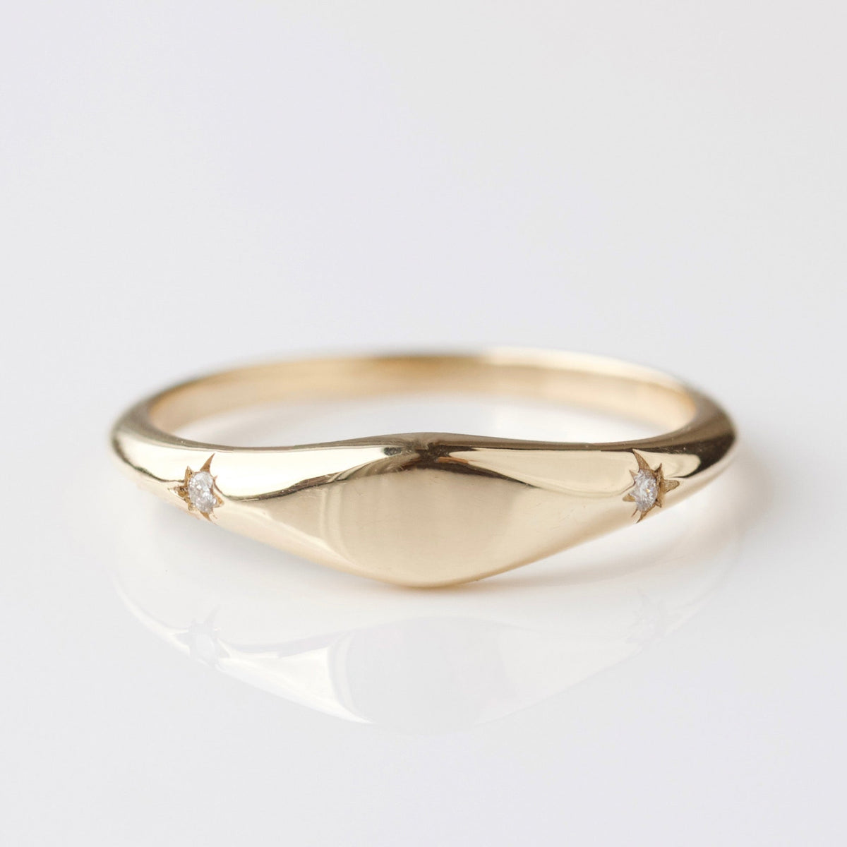 Star Set Diamond Signet Ring Main image