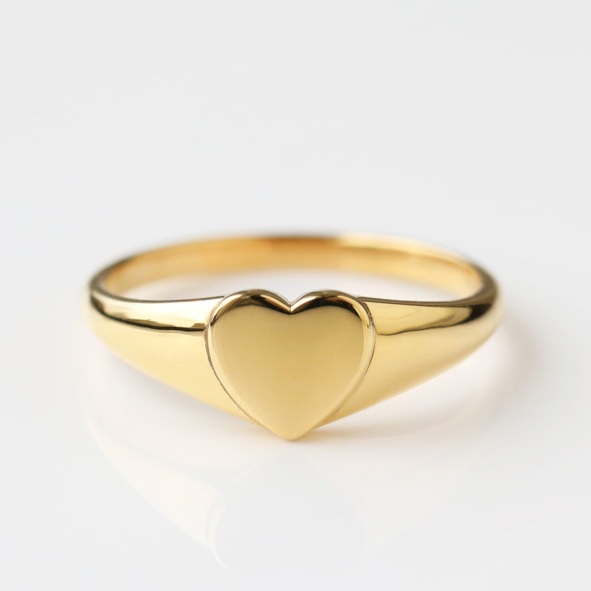 Etta Heart Engravable Signet Ring