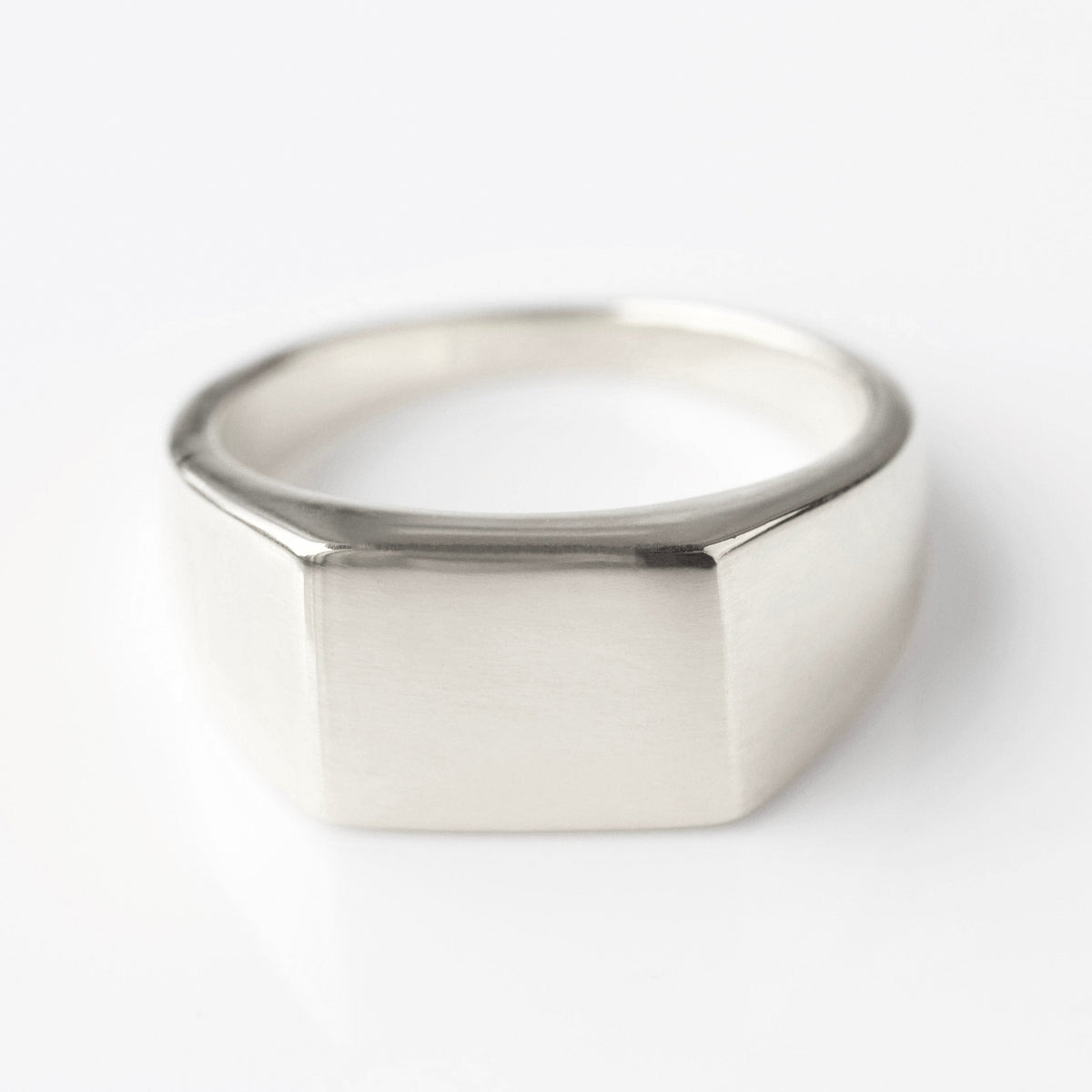Mens Square Signet Ring Main image