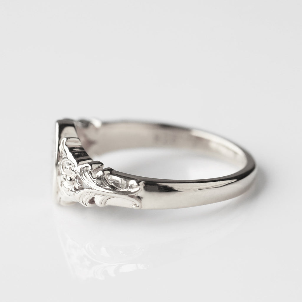 Louise Thompson Chapters Vintage Signet Ring