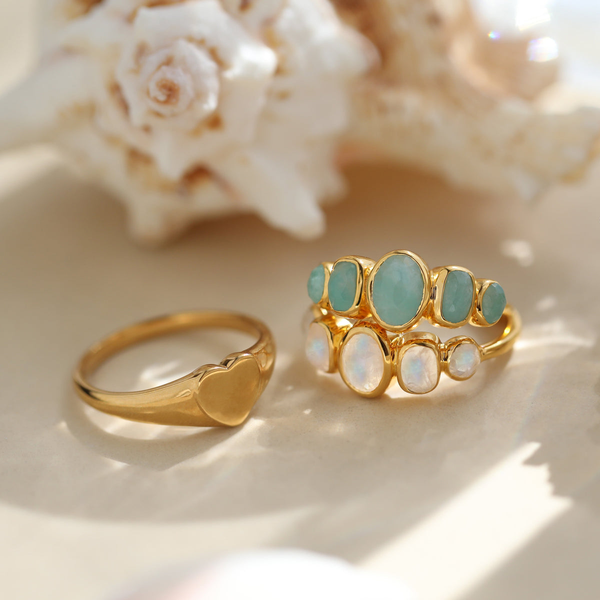 Etta Heart Engravable Signet Ring